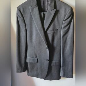 Alfani Men’s 2-Piece Gray Suit – 40R Jacket, 31x32 - Tailored